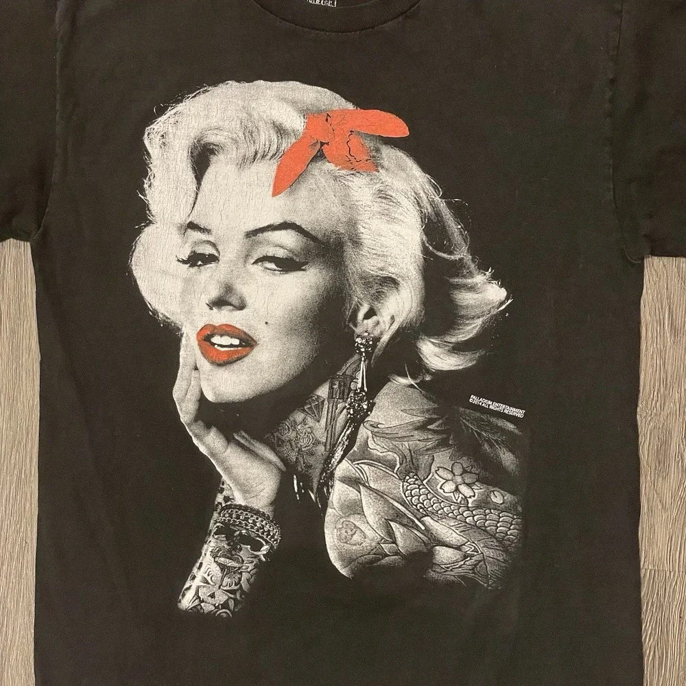 Marilyn Monroe‎ w/ Tattoos Shirt Size Medium Black Vintage Graphic Tee Y2K - Picture 2 of 6
